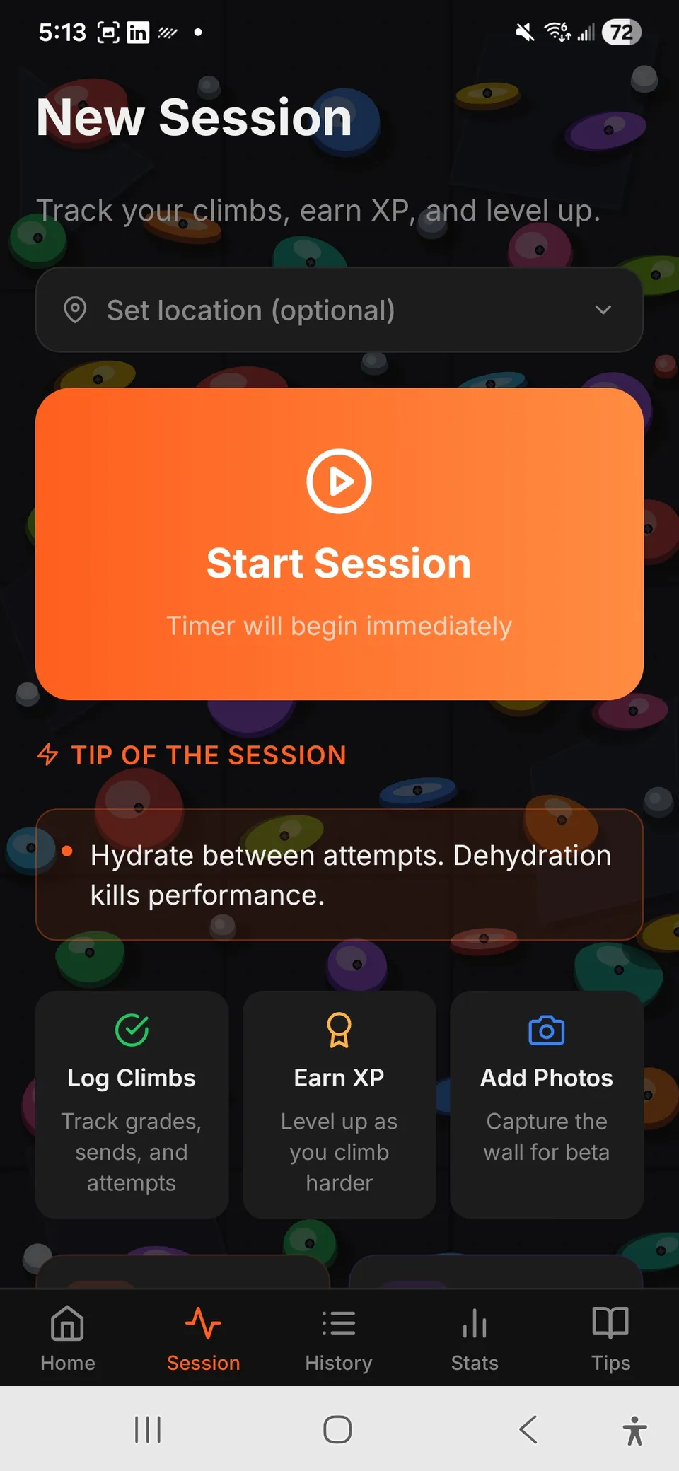 BoulderLog session screen with a Start Session button and climbing tip.